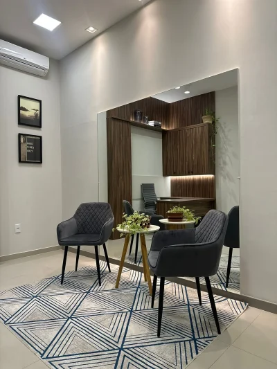 Locação de consultório mobiliado em Balneário Camboriú Sala A